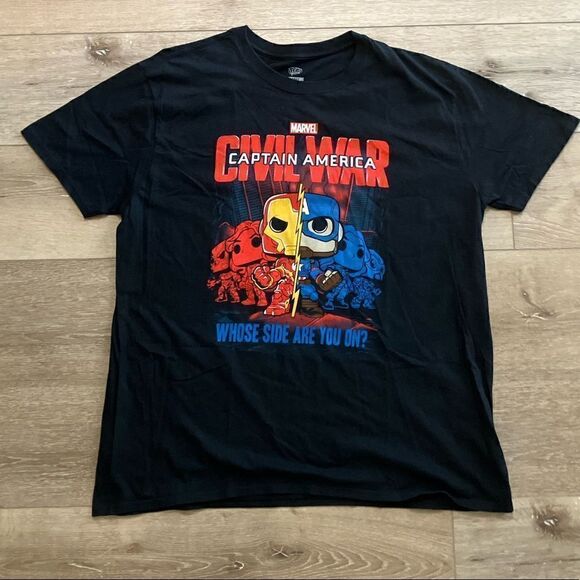 Funko Pop Captain America Tee | Large - Picture 1 of 7